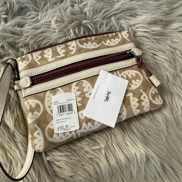 NWT COACH × GUANG YU  2656 Vale Gallery Pouch Signature Canvas W/ Rexy - Picture 1 of 8